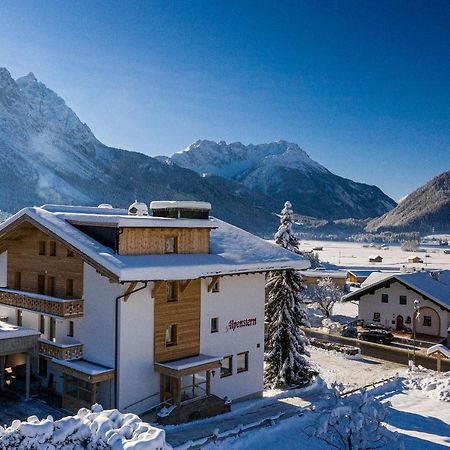 Gaestehaus Alpenstern Ehrwald Exterior foto